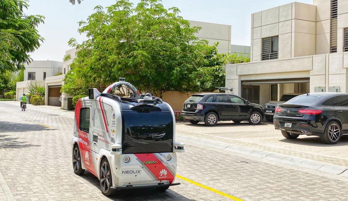 You are currently viewing Self-driving vehicle to distribute personal protective equipment in Sharjah