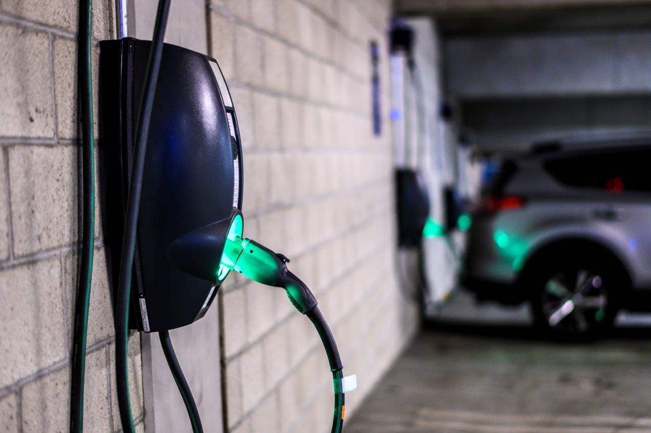 You are currently viewing Has there ever been a better time to make the switch to Electric Vehicles?
