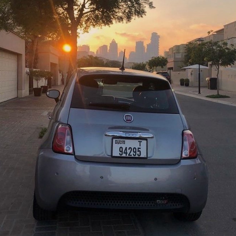 You are currently viewing Goumbook Drives EV Lab’s Electric Vehicle Fiat500 Around Dubai